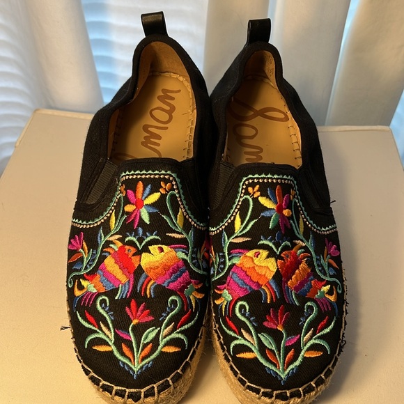Sam Edelman Espadrille Sneaker 91/2 Slip-On Carrin Black Fish Floral Embroidered - Picture 5 of 5